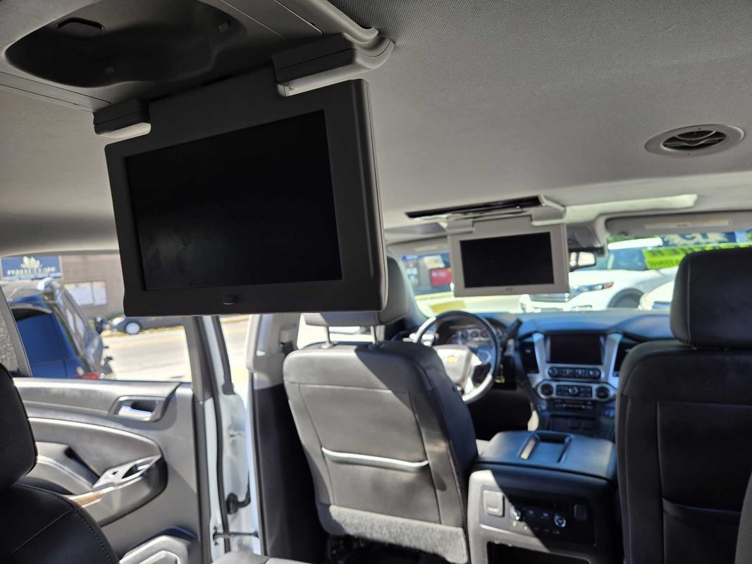 Used 2019 Chevrolet Suburban LT AWD/4WD image 33