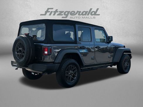 Used 2024 Jeep Wrangler Sport S image 5
