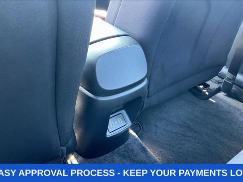Used 2024 Hyundai Elantra SEL FWD image 11