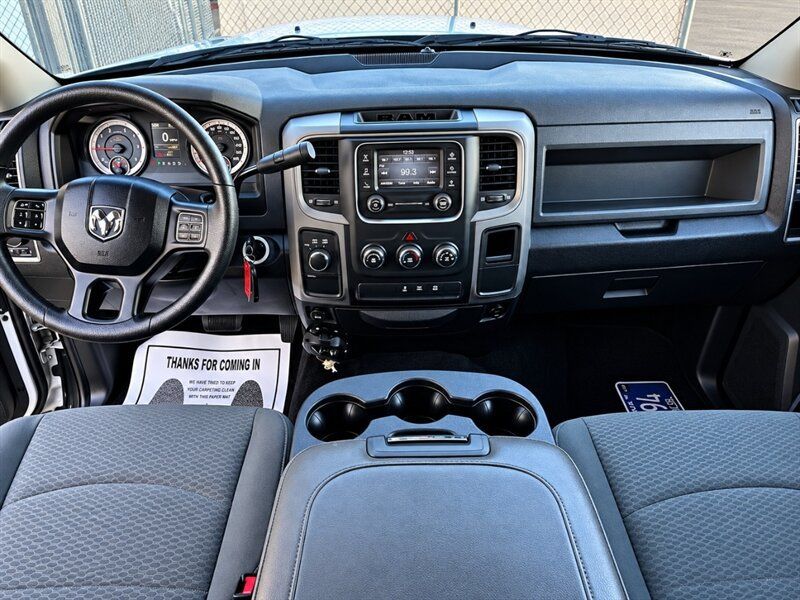 Used 2015 RAM 2500 Tradesman w/ Chrome Appearance Group AWD/4WD image 13
