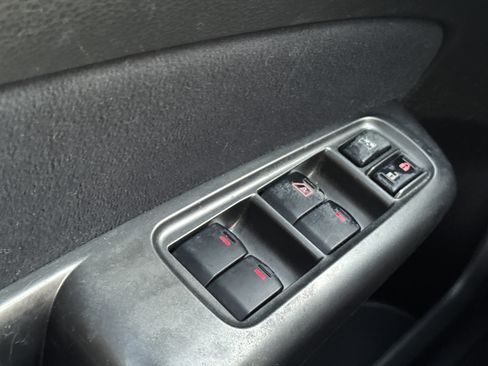 Used 2012 Subaru Forester 2.5X Limited image 22