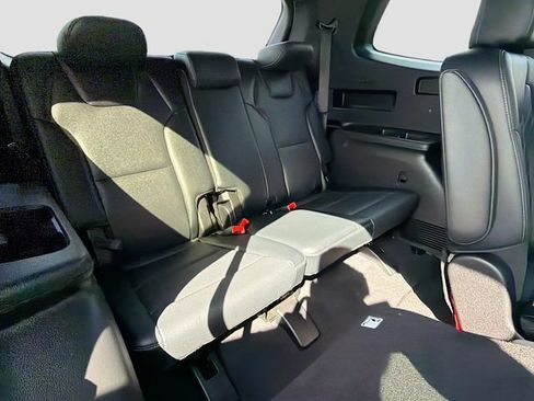 Used 2025 Kia Telluride EX X-Line AWD/4WD image 29