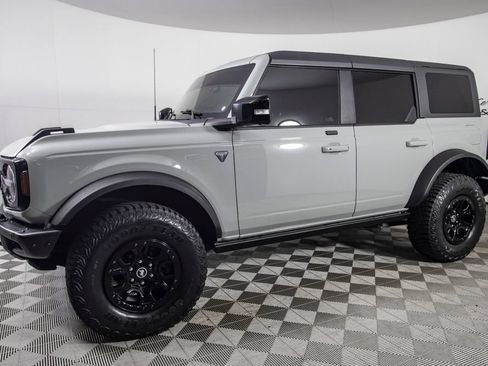 Used 2021 Ford Bronco First Edition AWD/4WD image 9