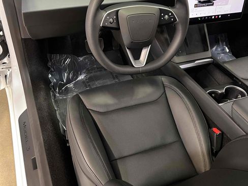 Used 2025 Tesla Model 3 Long Range image 34