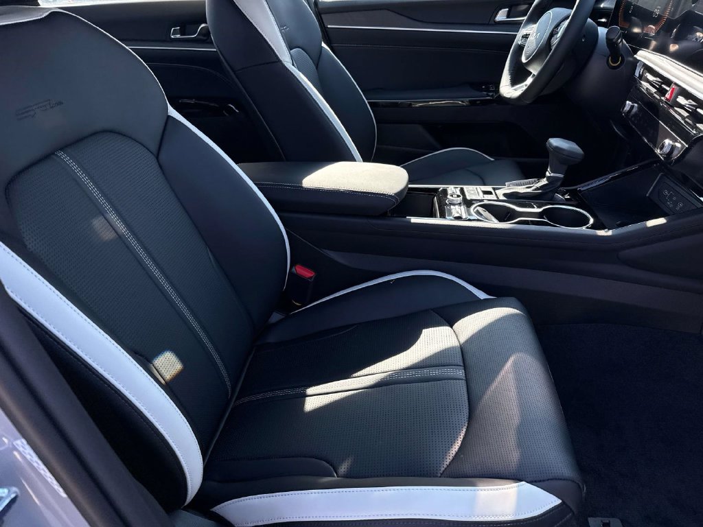 New 2026 Kia K5 GT-Line FWD image 12