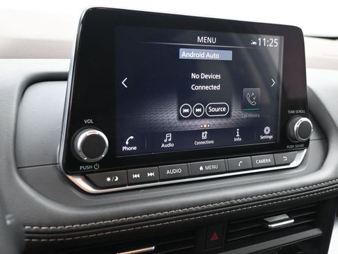 Used 2023 Nissan Rogue SV image 19