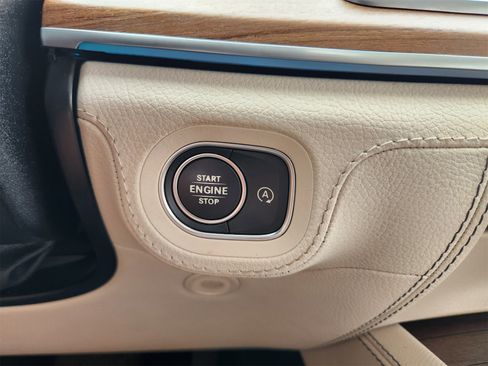 Used 2022 Mercedes-Benz GLE 450 4MATIC image 22