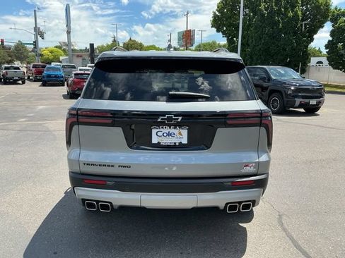 Used 2025 Chevrolet Traverse Z71 AWD/4WD image 5