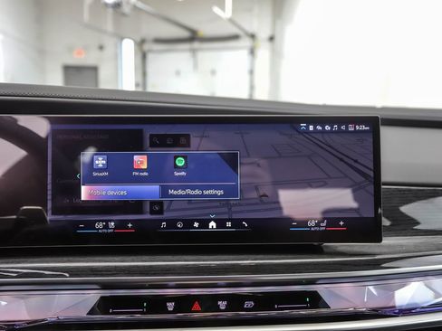 Used 2026 BMW 750e xDrive w/ Executive Package image 16