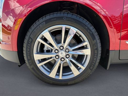 Used 2026 Cadillac XT5 Premium Luxury w/ Driver Assist Package AWD/4WD image 9