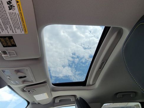 New 2025 Ford Maverick Lobo image 13