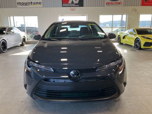Used 2024 Toyota Corolla LE image 2