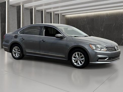 Used 2017 Volkswagen Passat 1.8T S FWD image 8