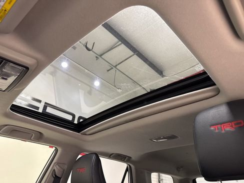 Used 2020 Toyota 4Runner TRD Off-Road Premium w/ Moonroof Package image 11