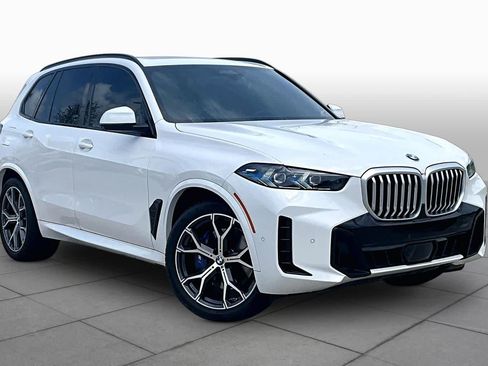 Used 2025 BMW X5 xDrive40i w/ M Sport Package AWD/4WD image 2