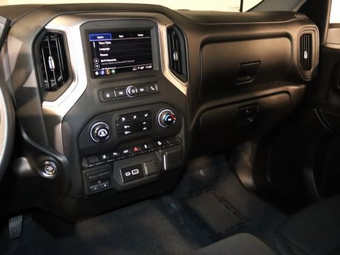 Used 2026 Chevrolet Silverado 2500 Custom w/ Custom Value Package image 48