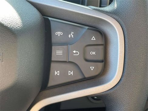 New 2025 Ford Bronco Base image 20