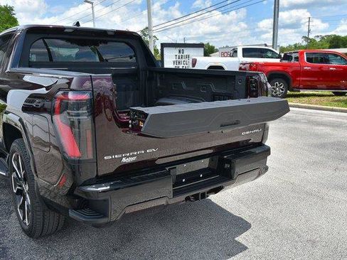 New 2025 GMC Sierra EV Denali image 11
