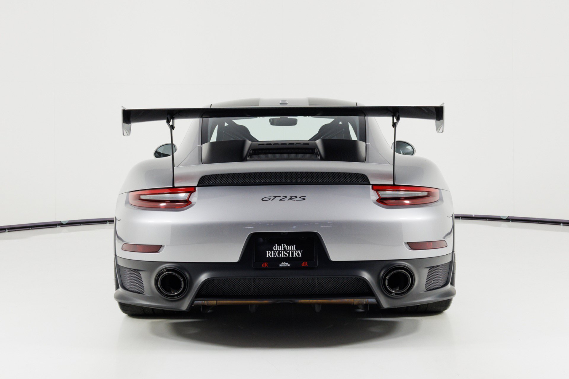 Used 2018 Porsche 911 GT2 RS RWD image 4