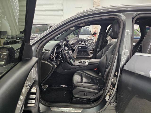 Used 2019 Mercedes-Benz GLC 350e 4MATIC image 30