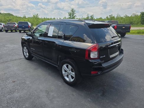 Used 2016 Jeep Compass Latitude AWD/4WD image 8
