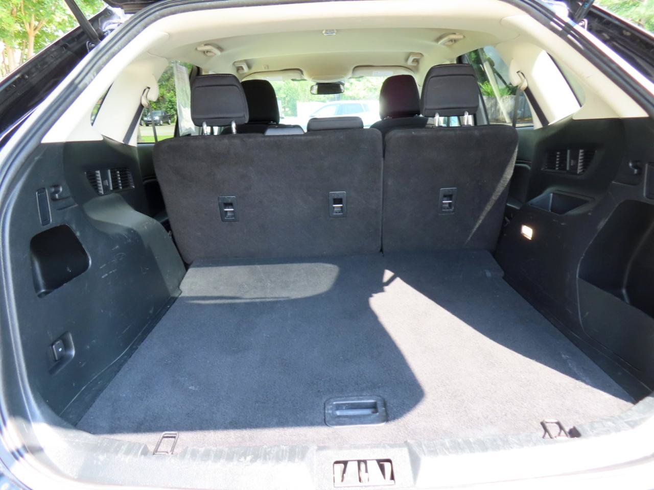 Used 2021 Ford Edge SE FWD image 19