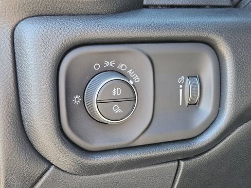 Used 2026 RAM 2500 Tradesman AWD/4WD image 30