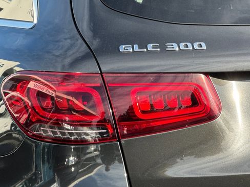 Used 2020 Mercedes-Benz GLC 300 4MATIC image 12