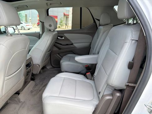 Used 2020 Chevrolet Traverse Premier w/ LPO, Floor Liner Package AWD/4WD image 12