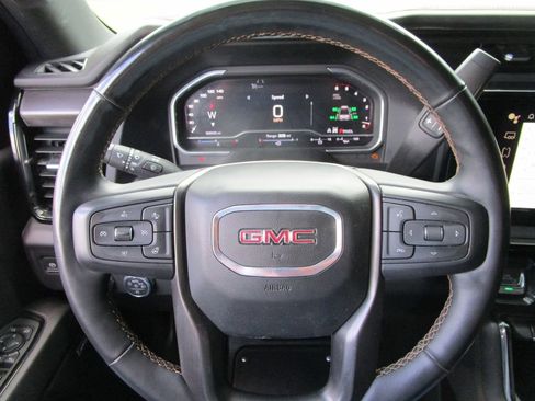 Used 2024 GMC Sierra 2500 AT4 w/ AT4 Premium Plus Package image 38