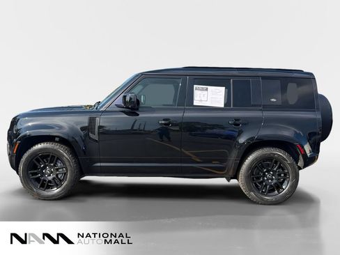 Used 2022 Land Rover Defender 110 X-Dynamic SE AWD/4WD image 2