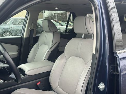 Used 2023 Honda Pilot Elite image 10