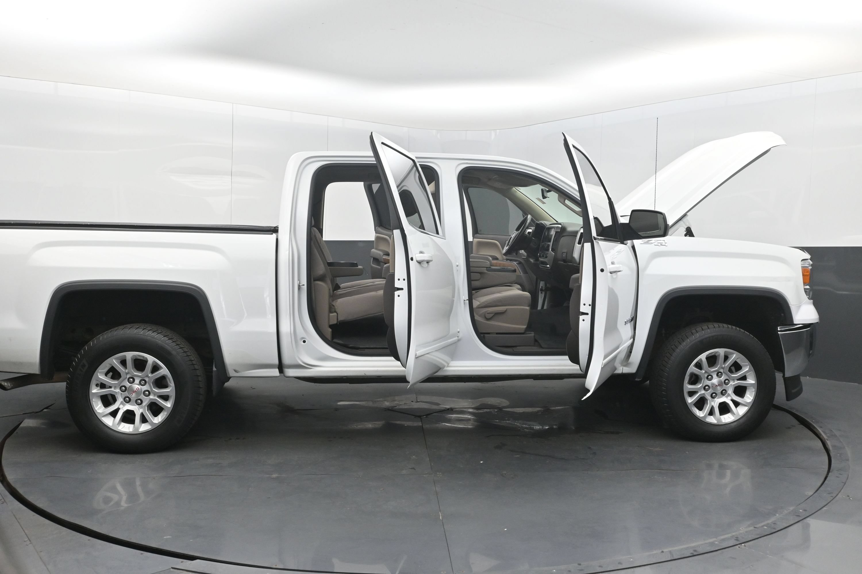 Used 2015 GMC Sierra 1500 SLE w/ SLE Value Package AWD/4WD image 45