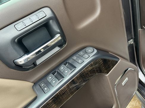 Used 2015 GMC Sierra 2500 Denali w/ Duramax Plus Package image 26