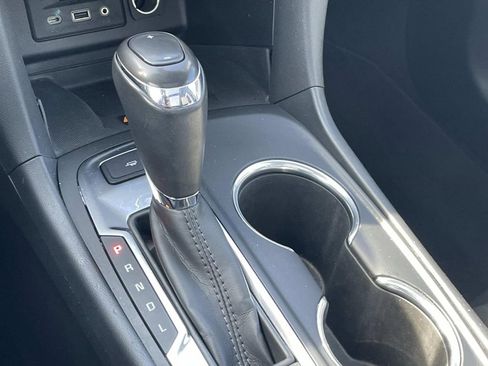 Used 2019 Chevrolet Equinox Premier image 28