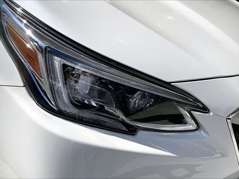 Used 2021 Subaru Outback Touring w/ Popular Package #2 image 27