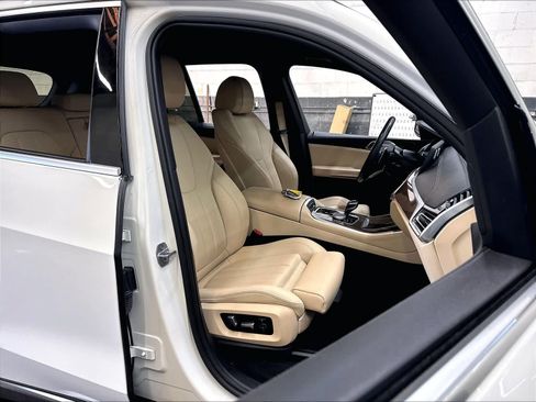 Used 2020 BMW X5 xDrive40i w/ Convenience Package AWD/4WD image 10