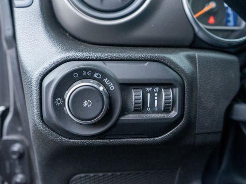 Used 2021 Jeep Wrangler Unlimited Sport image 15