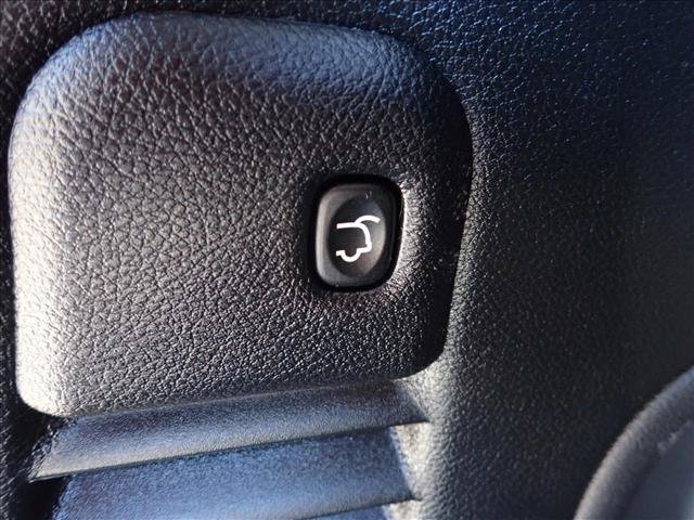 Used 2021 Jeep Grand Cherokee Laredo X AWD/4WD image 9