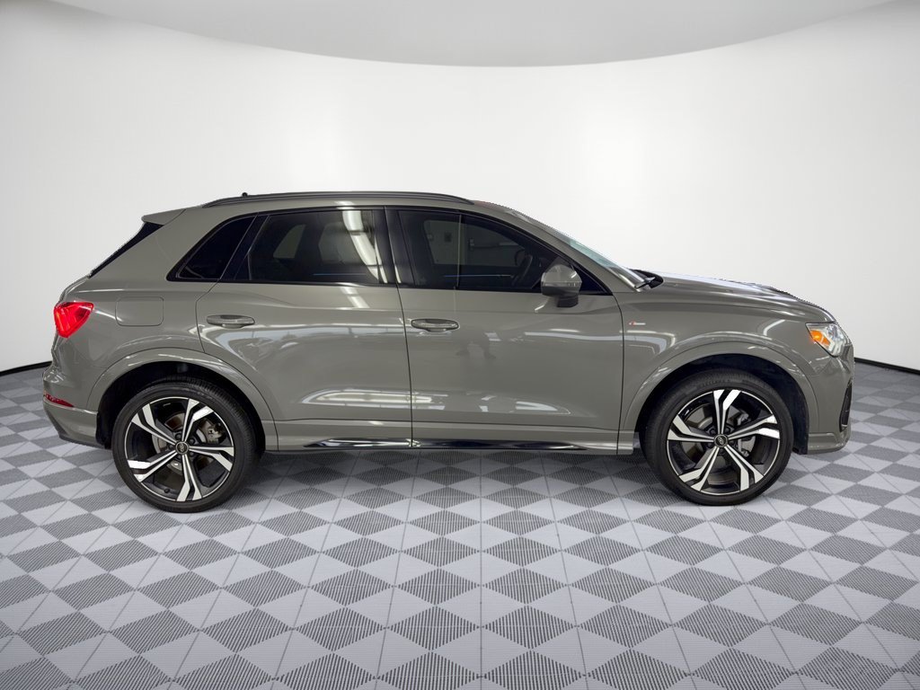 Used 2023 Audi Q3 2.0T Premium Plus w/ Premium Plus Package AWD/4WD image 8