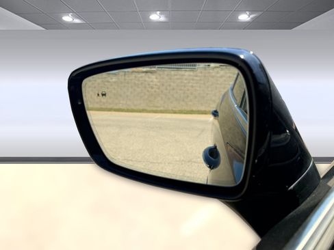 Used 2022 Buick Enclave Essence w/ Experience Buick Package image 31