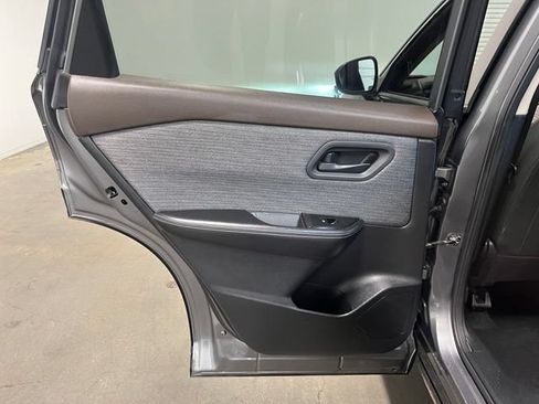 Used 2021 Nissan Rogue S FWD image 20
