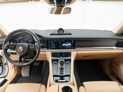 Certified 2023 Porsche Panamera Platinum Edition image 18