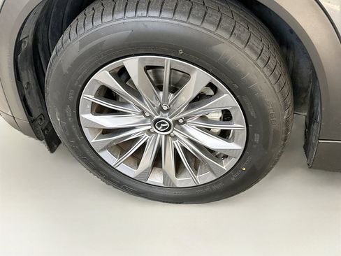 Used 2024 MAZDA CX-90 3.3 Turbo w/ Preferred Plus image 11