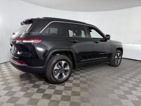 Used 2024 Jeep Grand Cherokee Limited 4xe w/ Luxury Tech Group II AWD/4WD image 7