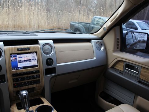 Used 2011 Ford F150 Lariat w/ Lariat Chrome Pkg image 22