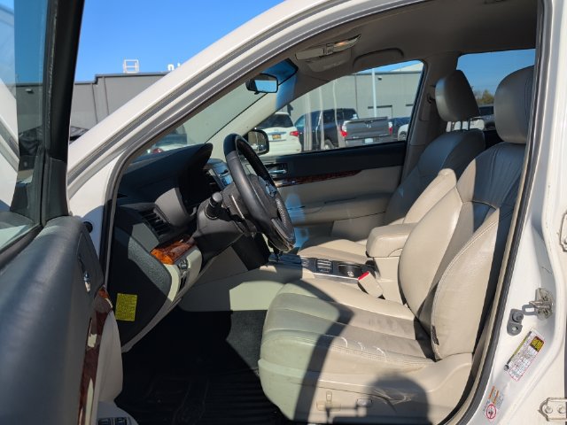 Used 2011 Subaru Outback 2.5i Limited AWD/4WD image 14