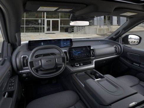 New 2025 Ford Expedition Tremor image 9