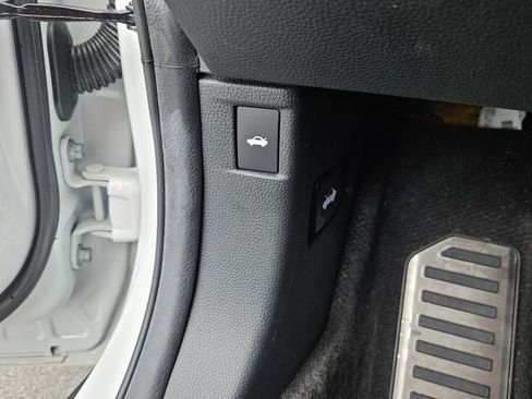 Used 2024 Honda Accord Sport image 18