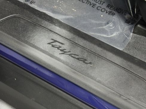 Certified 2021 Porsche Taycan image 31